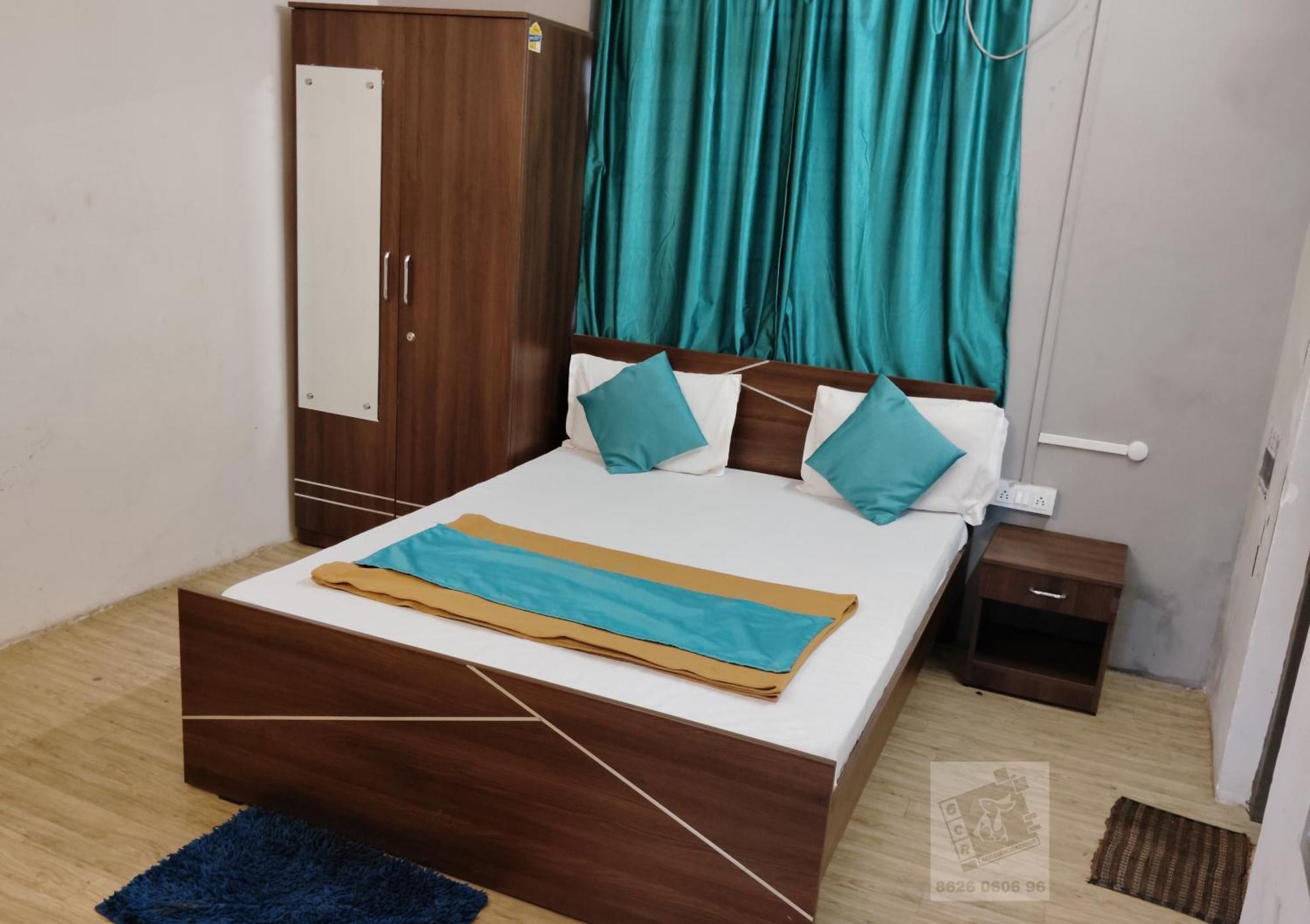 6 Cr Hotel Natraj Railway Station Aurangabad  Zewnętrze zdjęcie